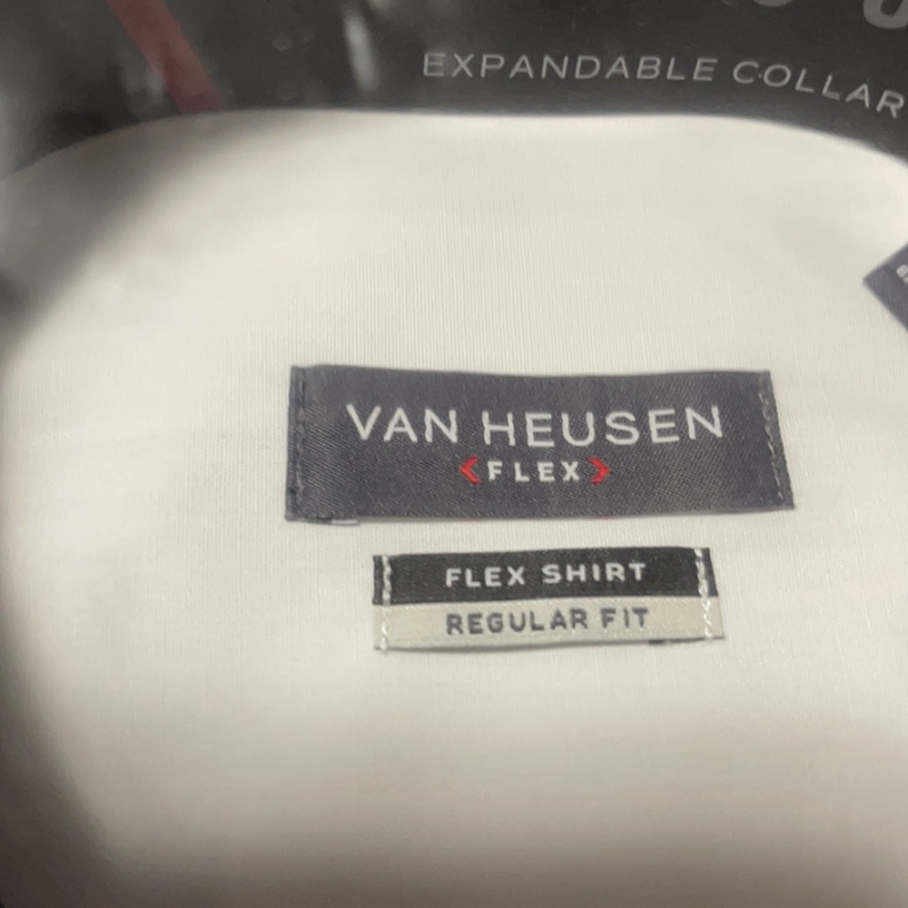 Button down - Picture 2 of 4